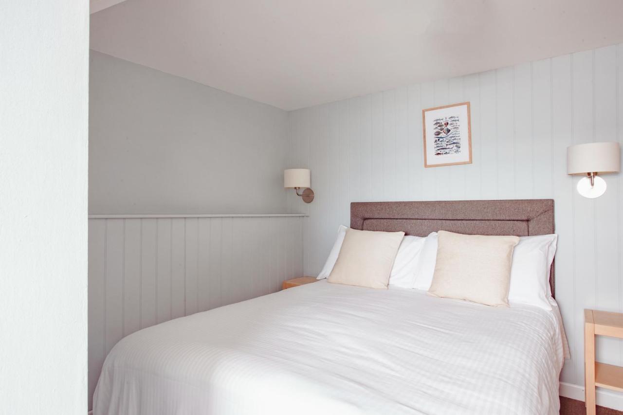The Bay Hotel Coverack Exterior foto